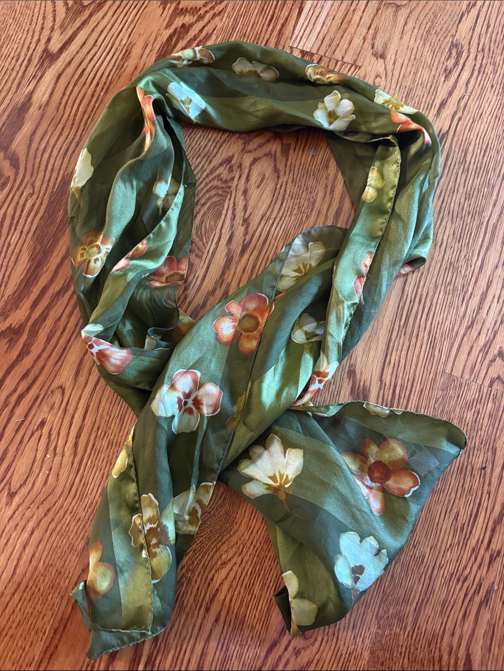 Made in Italy Symphony floral scarf green